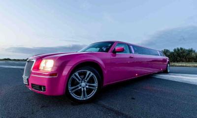 Bremen Pretty in Pink Limousine
